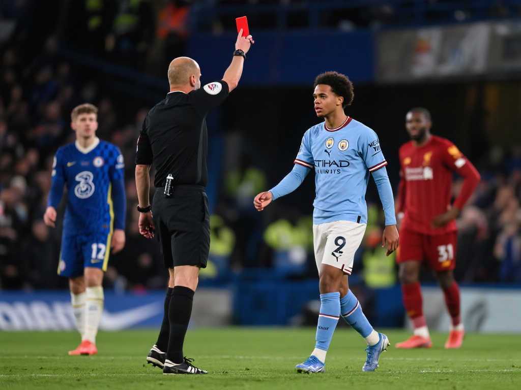 欧洲足坛的 欧洲足坛的